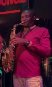 alt=" Septen sax solo"